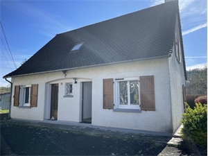 maison traditionnelle à la vente -   15000  AURILLAC, surface 140 m2 vente maison traditionnelle - UBI481035587